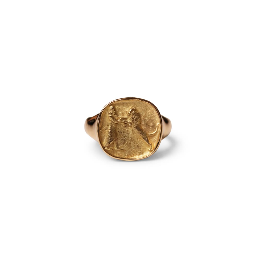 Royal Hunt Signet Ring — view 1