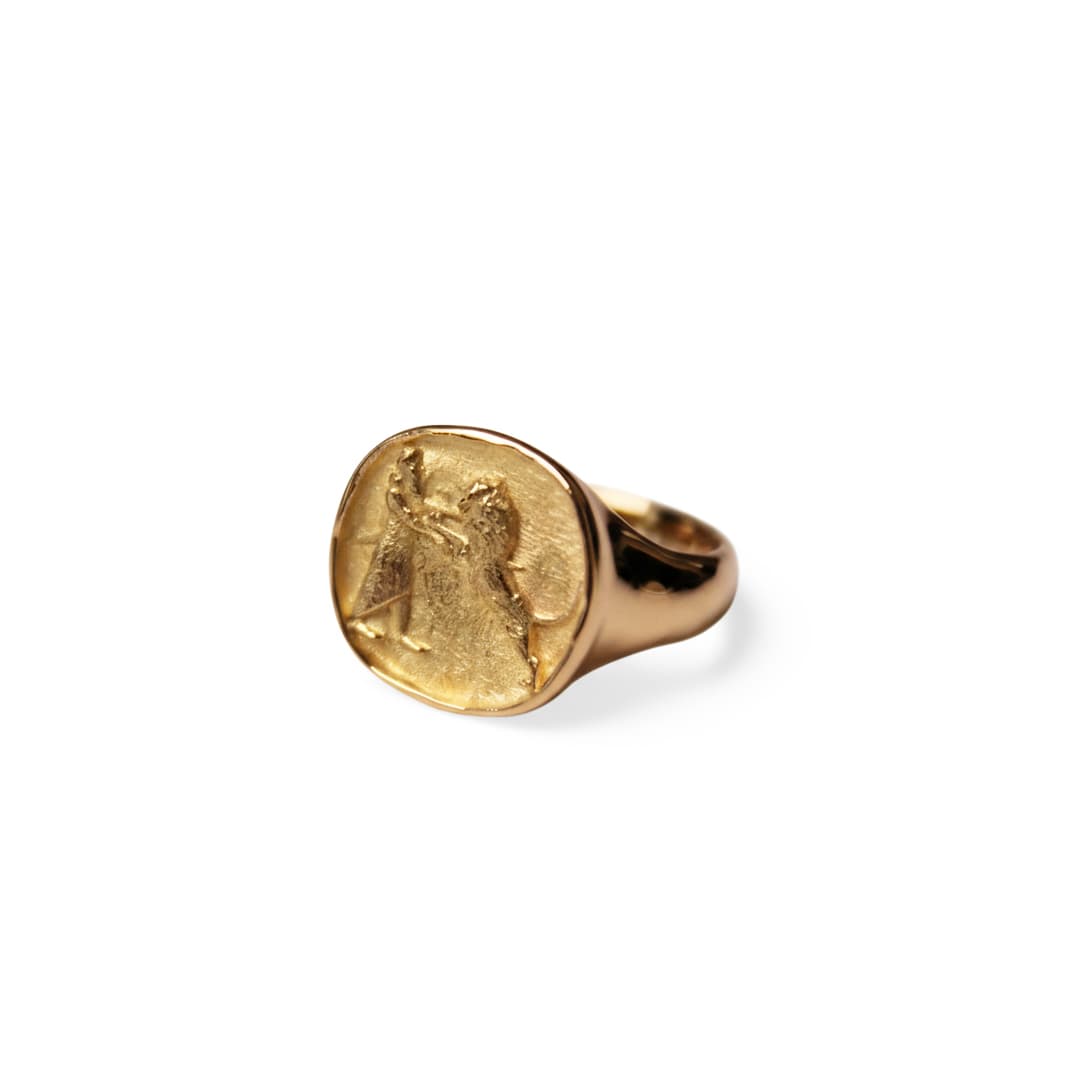 Royal Hunt Signet Ring — view 2