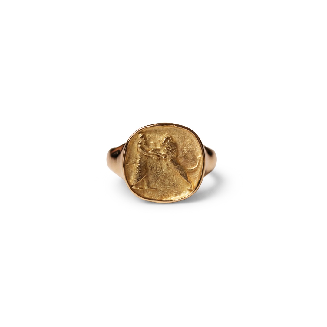 royal hunt ring in gold